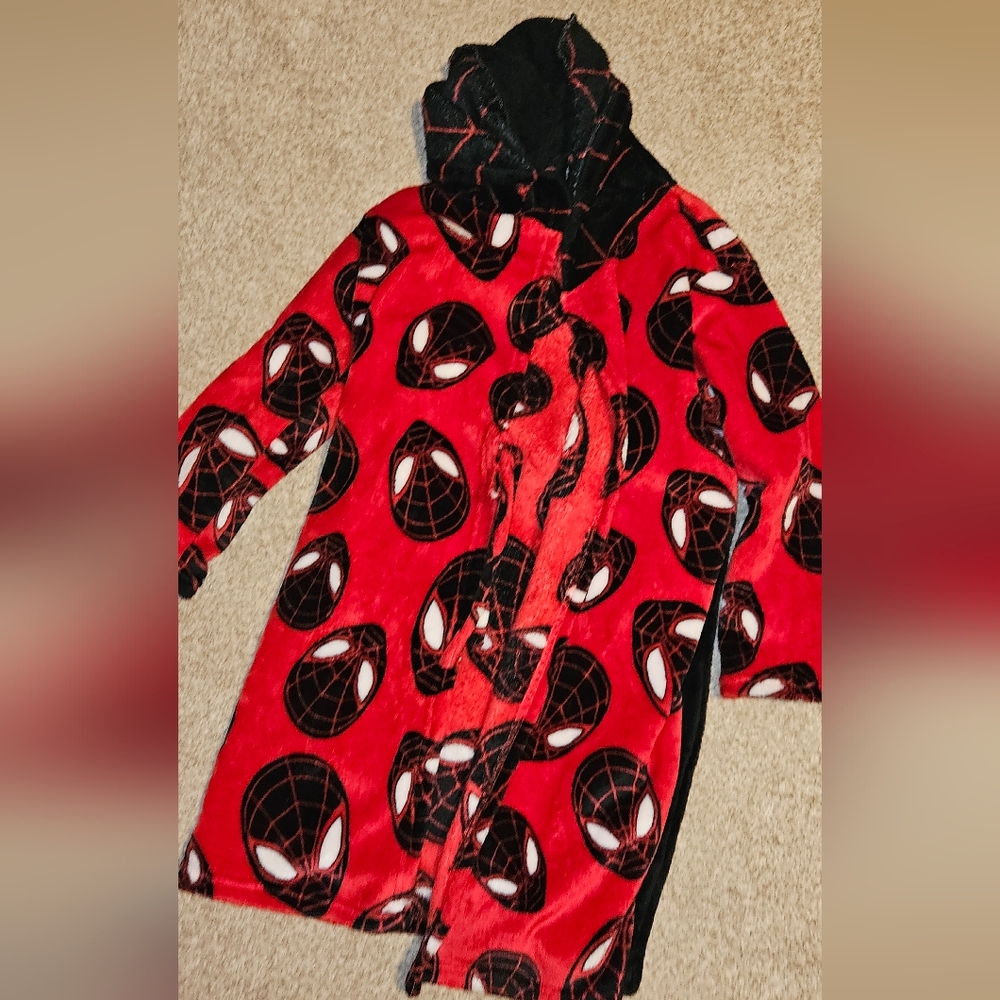 Marvel Red and Black Spiderman Robe With Hood